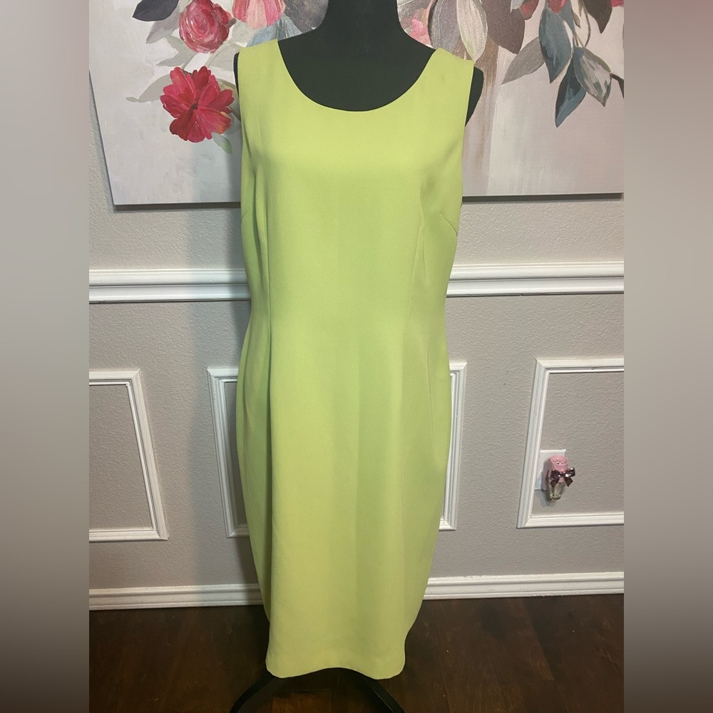Jones Studio Vibrant Green Dress - Picture 5 of 15